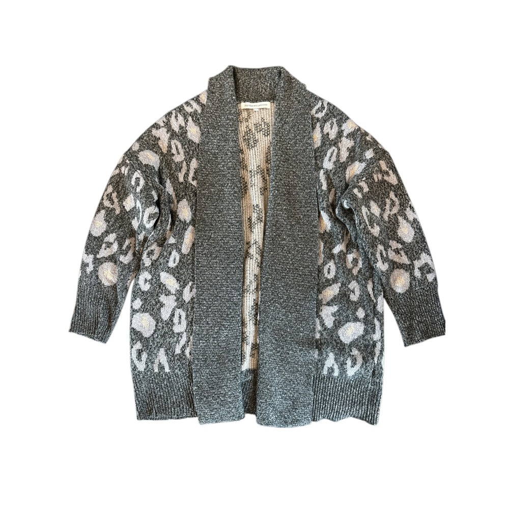 Cupcakes & Cashmere Molly Leopard Jacquard Open Cardigan –‎ Gray – L